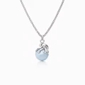 Srebrny naszyjnik ośmiornica z błękitną perłą Swarovski pastel blue.png