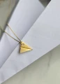Złoty naszyjnik PAPER PLANE z papierowym samolotem origami – detal zawieszki.jpg