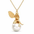 FAIRY naszyjnik z wróżką i perłą srebro 925 pozłacane 24K – packshot na białym tle.png